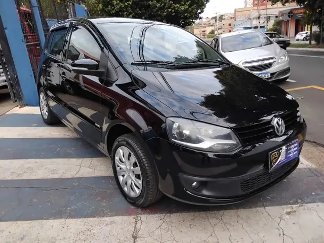 Carro Volkswagen Fox 2012 1.0 VHT (Flex) 4p