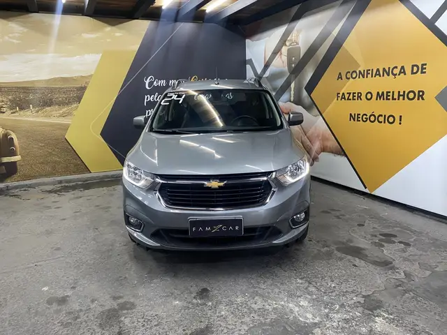 Carro Chevrolet Spin 2024 Premier 1.8 (Aut.)