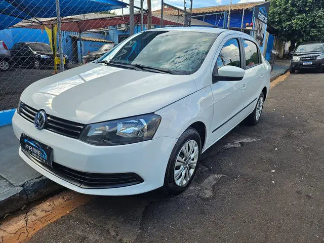 Carro Volkswagen Voyage 2014 1.0 TEC (Flex)