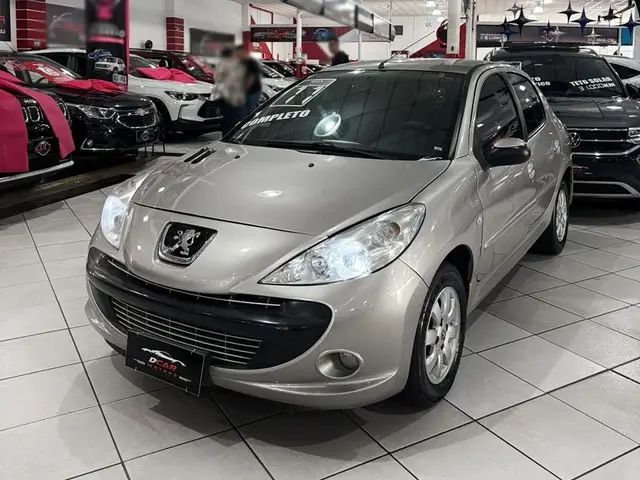 Carro Peugeot 207 2011 Hatch XR 1.4 8V (flex) 4p