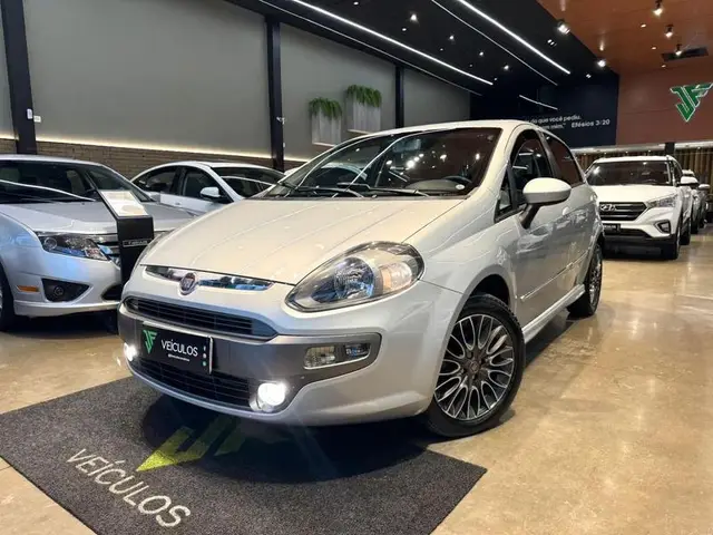 Carro Fiat Punto 2013 Sporting 1.8 16V (Flex)