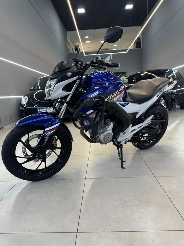 Moto Honda CB 250F Twister 2022 (CBS)