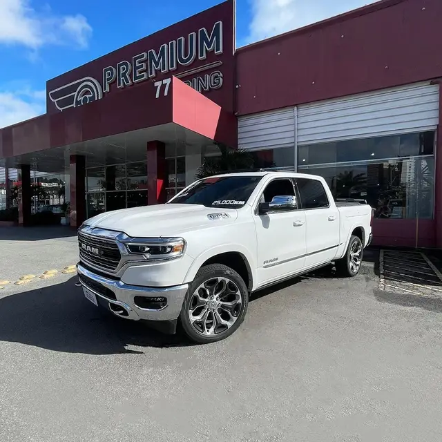 Carro RAM 1500 2024 Limited 5.7