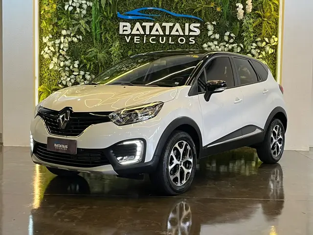Carro Renault Captur 2018 Intense 1.6 16v SCe CVT (Flex)