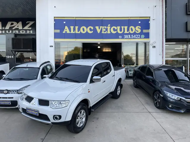 Carro Mitsubishi L200 Triton Sport 2013 3.2 DI-D 4x4 (Aut)