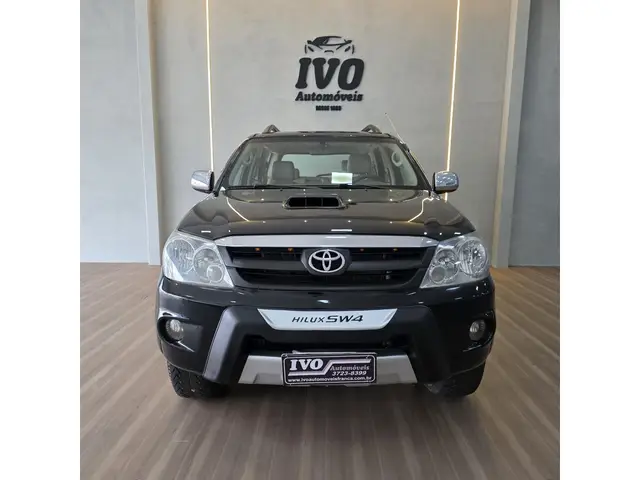 Carro Toyota Hilux SW4 2006 SRV 4x4 3.0 Turbo  (aut)
