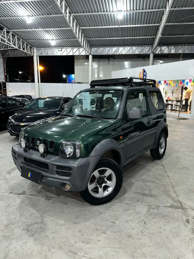 Carro Suzuki Jimny 2011 4x4 1.3 16V