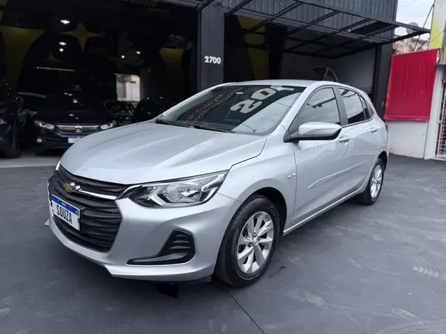 Carro Chevrolet Onix 2023 LT 1.0