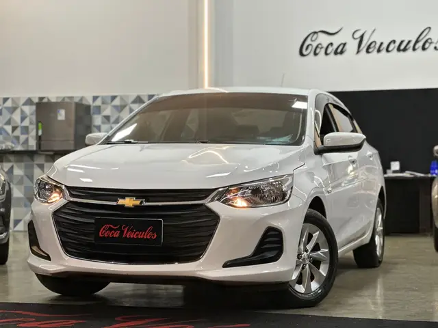 Carro Chevrolet Onix Plus 2023 LT 1.0