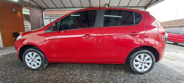 Carro Fiat Palio 2013 Attractive 1.0 8V (Flex)