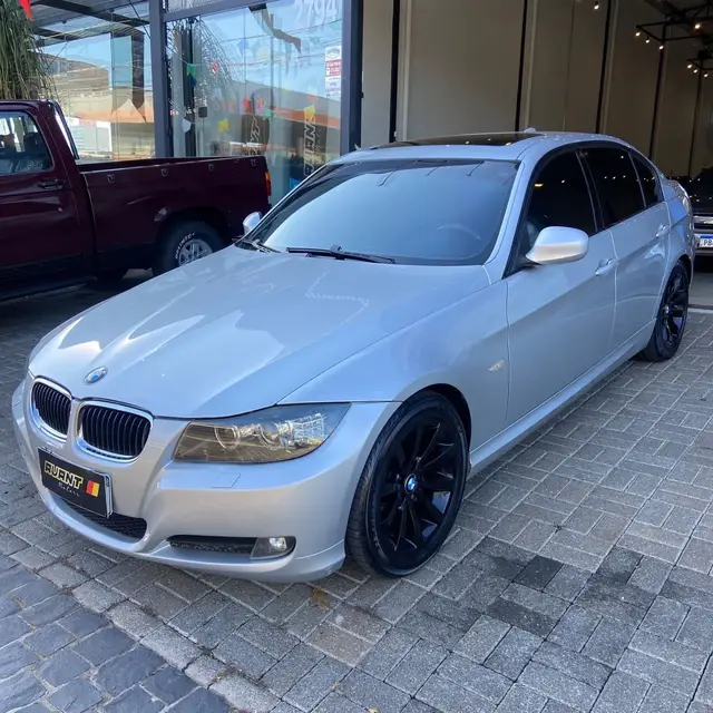 Carro BMW 320i 2010 320i 2.0 16V