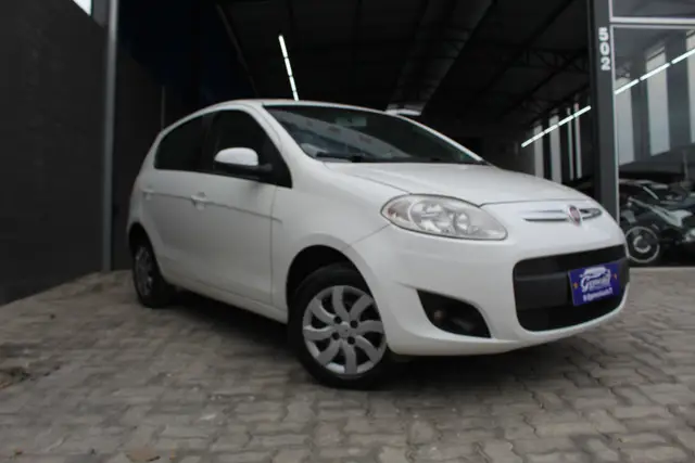 Carro Fiat Palio 2014 Attractive 1.4 8V (Flex)