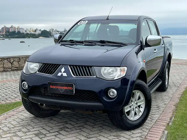 Carro Mitsubishi L200 Triton Sport 2009 L 200 Triton HPE 4x4 3.2 (aut) (CD)