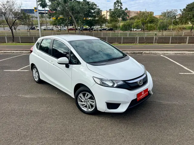 Carro Honda Fit 2015 1.5 16v LX CVT (Flex)