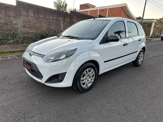 Carro Ford Fiesta Hatch 2011 1.0 (Flex)