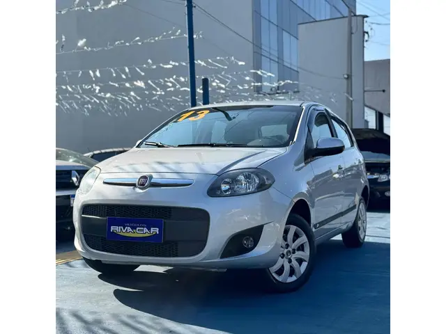 Carro Fiat Palio Weekend 2013 Attractive 1.4 8V (Flex)