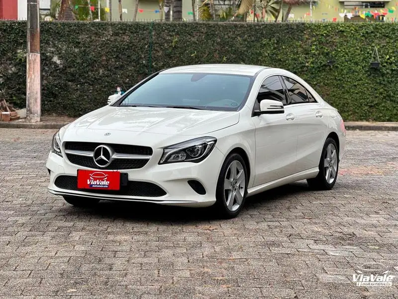 Mercedes-Benz 1.6 CGI GASOLINA 7G-DCT