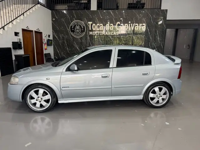 Carro Chevrolet Astra Hatch 2009 Advantage 2.0 (Flex)