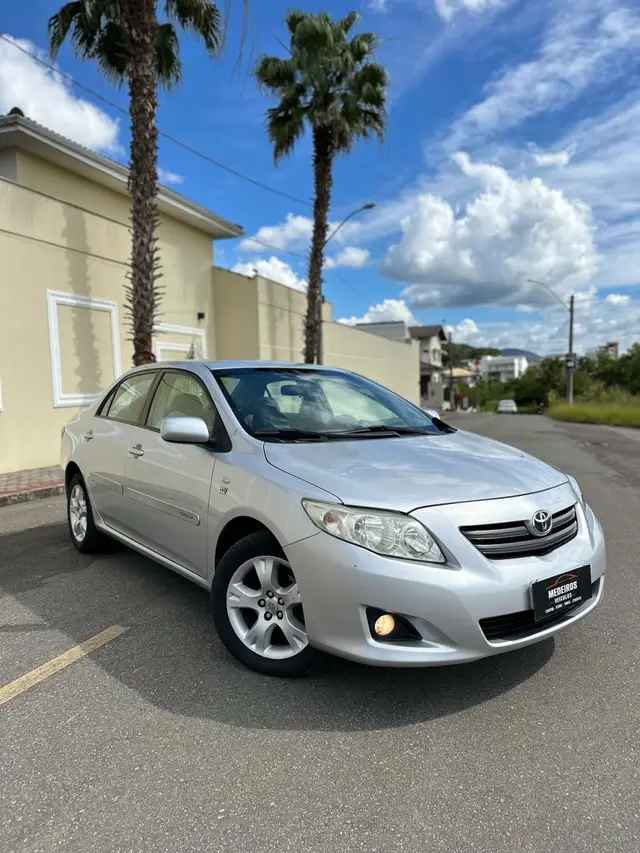 Carro Toyota Corolla 2011 Sedan GLi 1.8 16V (flex)