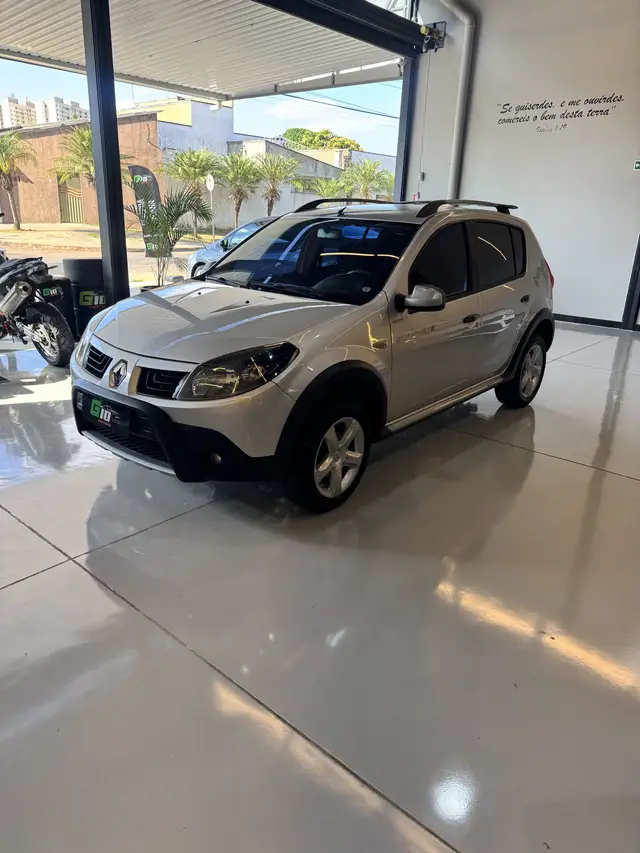 Carro Renault Sandero Stepway 2010 1.6 16V (Flex)