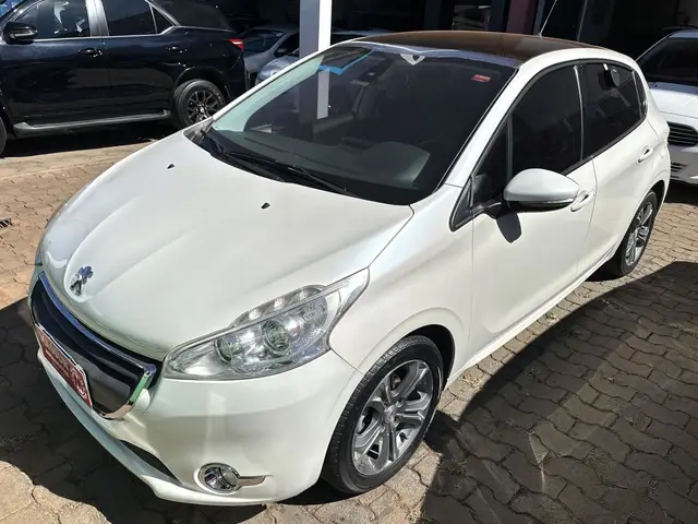 Carro Peugeot 208 2014 Griffe 1.6 16V (Flex) (Aut)
