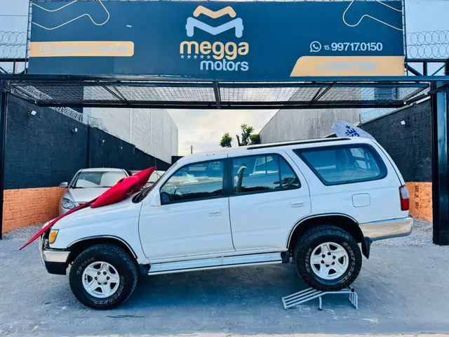 Carro Toyota Hilux SW4 2000 4x4 3.0 Turbo
