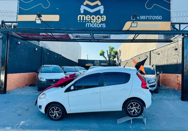 Carro Fiat Palio 2015 Attractive 1.0 Evo (Flex)
