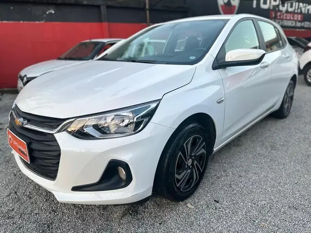 Carro Chevrolet Onix 2024 1.0