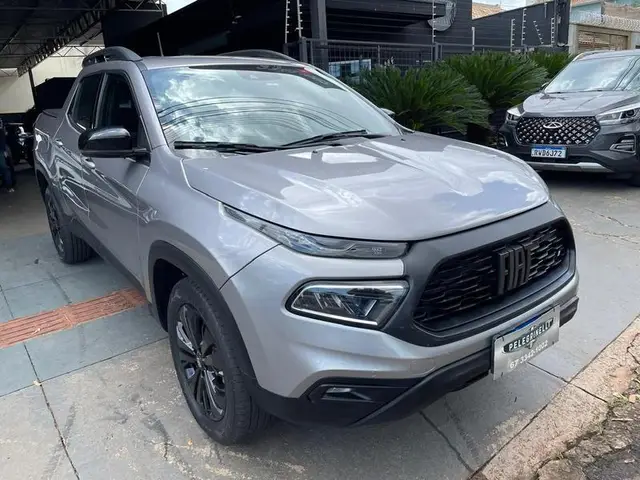 Carro Fiat Toro 2023 Volcano 1.3