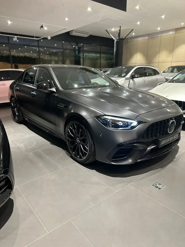 Carro Mercedes-Benz C 63 AMG 2024 S E-Performance