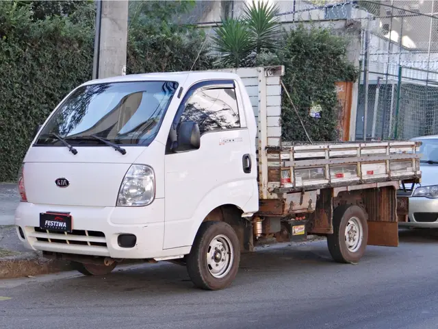 Carro Kia Bongo 2019 2.5 STD RS Sem Carroceria