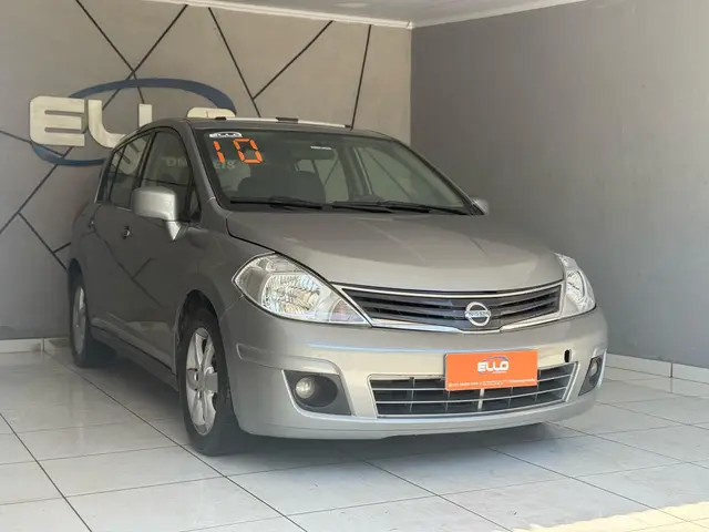 Carro Nissan Tiida 2010 SL 1.8 (flex) (aut)