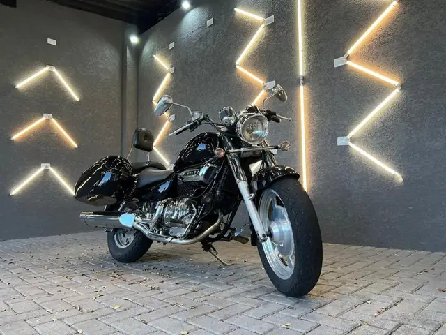 Moto Kasinski Mirage 2013 250