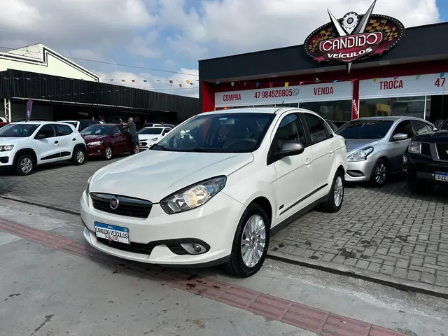 Carro Fiat Grand Siena 2014 ESSEN.SUBLIME 1.6 Flex