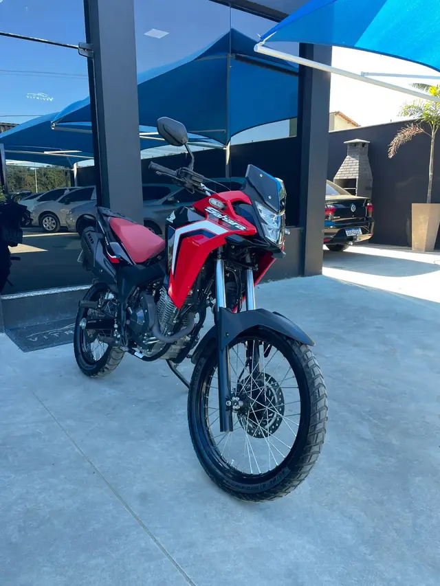 Moto Honda XRE Sahara 300 2025 Rally