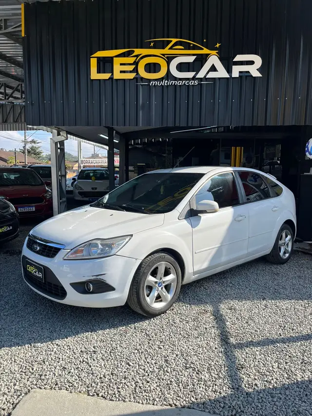 Carro Ford Focus Hatch 2013 GLX 2.0 16V (Flex)