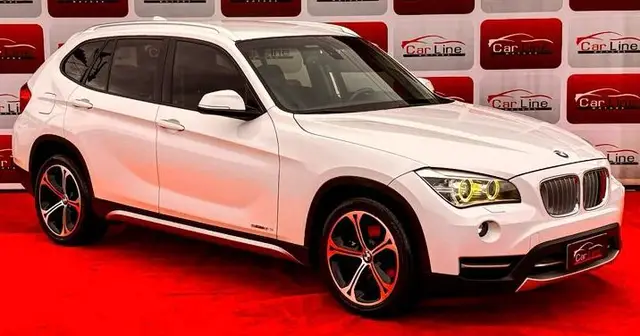 Carro BMW X1 2013 2.0 sDrive20i (Aut)