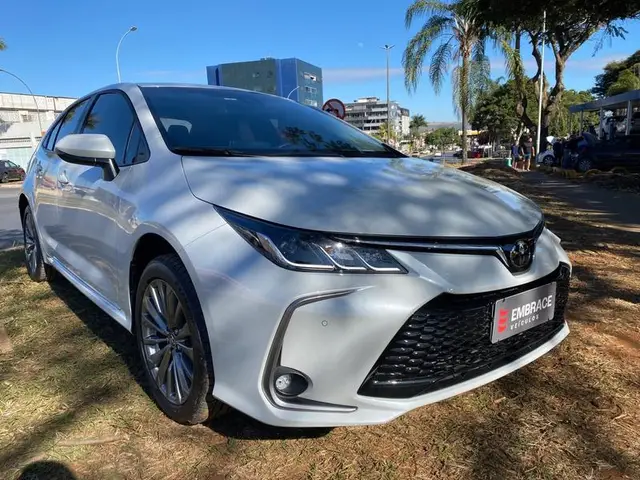 Carro Toyota Corolla 2024 Altis FLEX 2.0