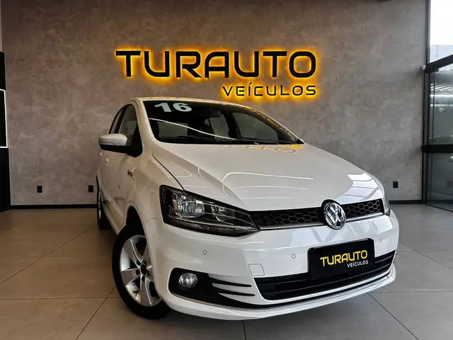 Carro Volkswagen Fox 2016 1.6 MSI Rock in Rio (Flex)