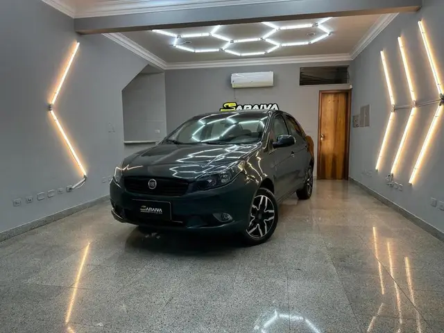 Carro Fiat Grand Siena 2014 Essence 1.6 16V (Flex)