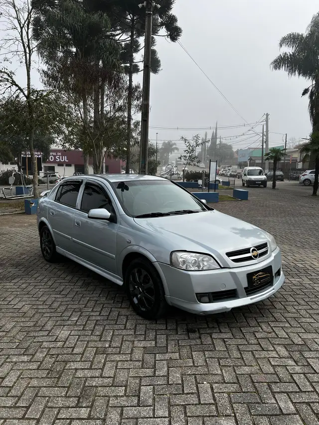 Carro Chevrolet Astra Hatch 2010 Advantage 2.0 (Flex)