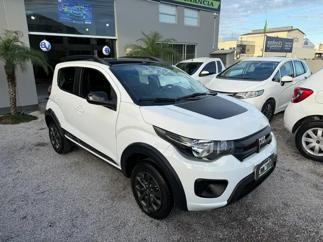 Carro Fiat Mobi 2021 Trekking 1.0 (Flex)