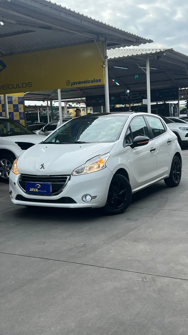 Carro Peugeot 208 2014 Allure 1.5 8V (Flex)