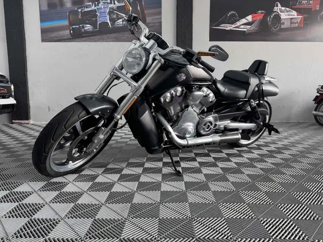 Moto Harley-Davidson V Rod Custom 2016 V Rod Muscle