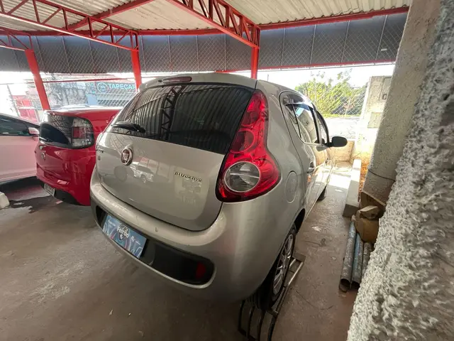 Carro Fiat Palio 2015 Attractive 1.0 Evo (Flex)