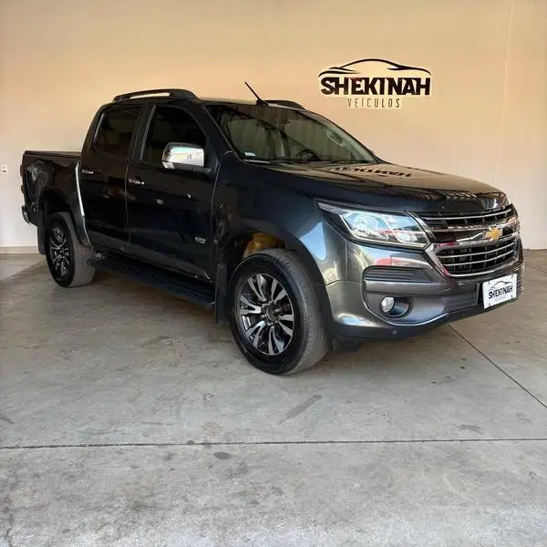 Carro Chevrolet S10 Cabine Dupla 2019 S10 2.5 ECOTEC SIDI Advantage 4x2 (Cabine Dupla)