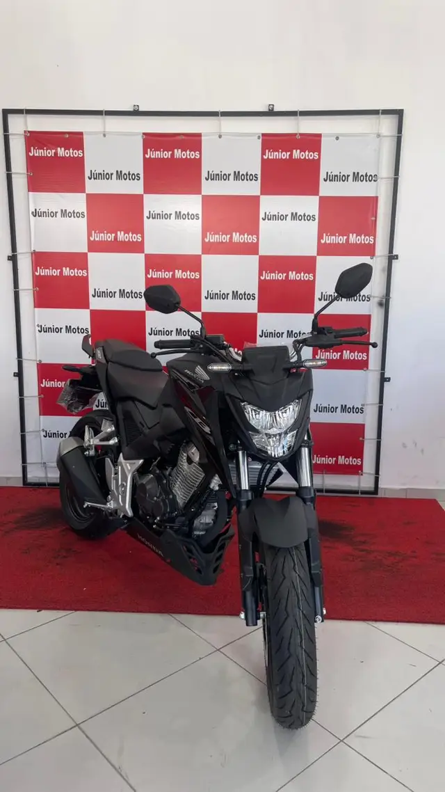 Moto Honda CB 300F Twister 2025 (CBS)