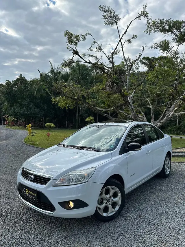 Carro Ford Focus Sedan 2012 Titanium 2.0 16V  (Aut)