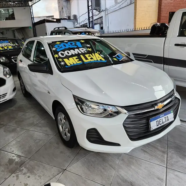 Carro Chevrolet Onix Plus 2021 1.0 LT (Flex)