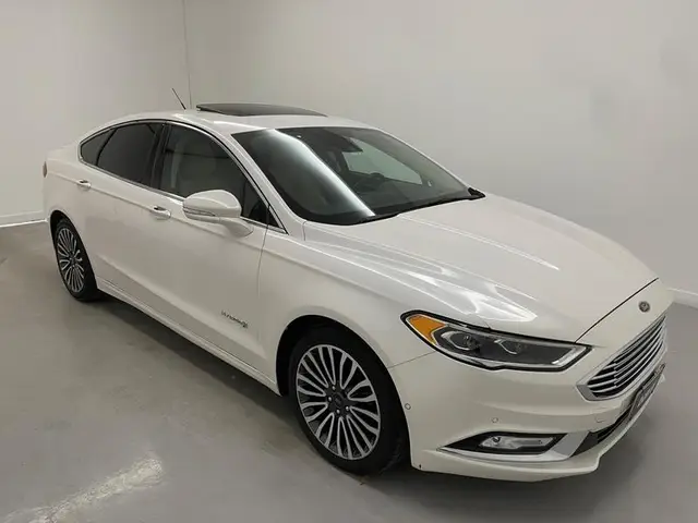 Carro Ford Fusion 2018 2.0 16V Hybrid Titanium (Aut)